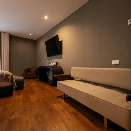 Santo Thyrso 酒店